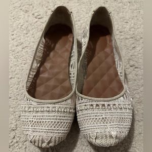 Women’s Mesh and Lace Cream Ballet Flats